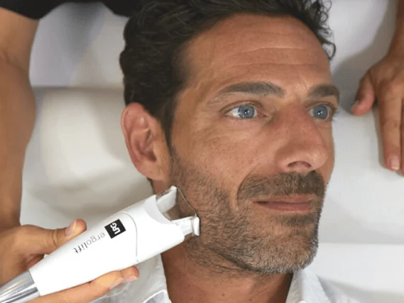 Para hombres: antifatiga y antiarrugas
